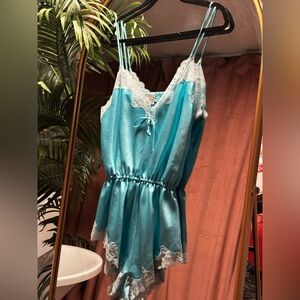 Elegant Blue Lace Trim Sleepwear